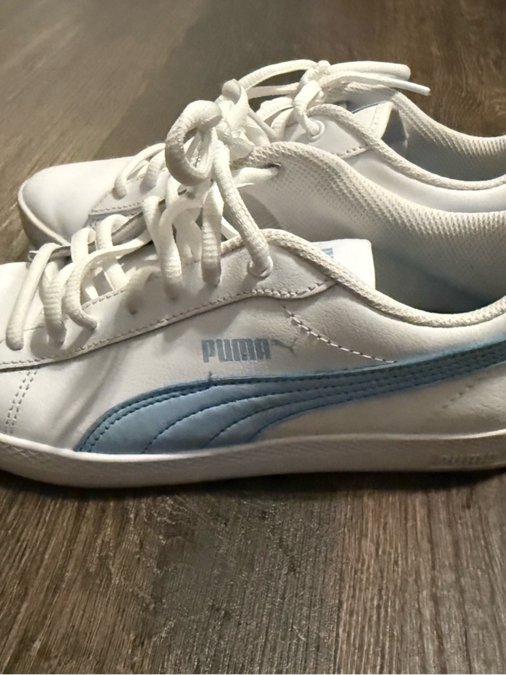 Women’s Puma‎ sneakers Sz 8.5
